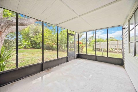 Apartment in Bradenton, Florida 3 bedrooms, 76.92 sq.m. № 1912175 - photo 28