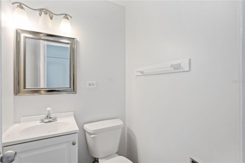 Apartment in Bradenton, Florida 3 bedrooms, 76.92 sq.m. № 1912175 - photo 10
