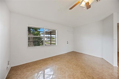 Apartment in Bradenton, Florida 3 bedrooms, 76.92 sq.m. № 1912175 - photo 21