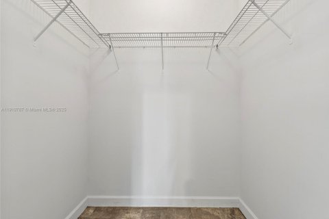 Propiedad comercial en venta en Florida City, Florida, 274.06 m2 № 1967165 - foto 21