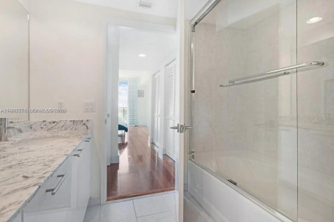 Copropriété à louer à Miami, Floride: 2 chambres, 118.73 m2 № 2048452 - photo 22