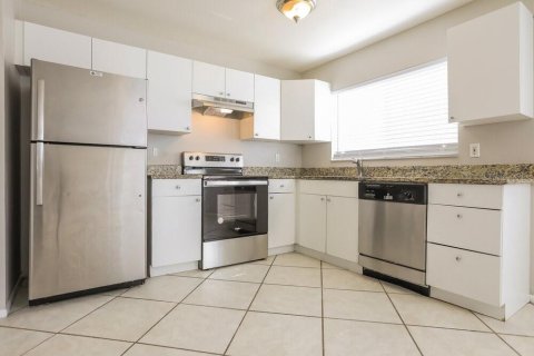 House in North Port, Florida 3 bedrooms, 109.25 sq.m. № 1885912 - photo 7