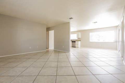 House in North Port, Florida 3 bedrooms, 109.25 sq.m. № 1885912 - photo 3