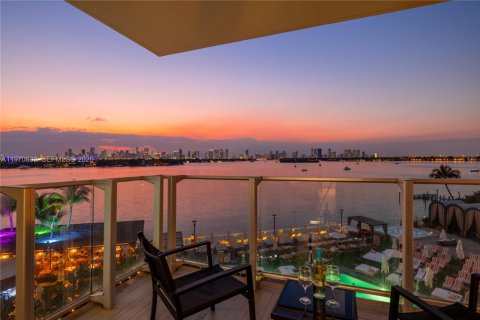 Condo in Miami Beach, Florida, 1 bedroom  № 2052338
