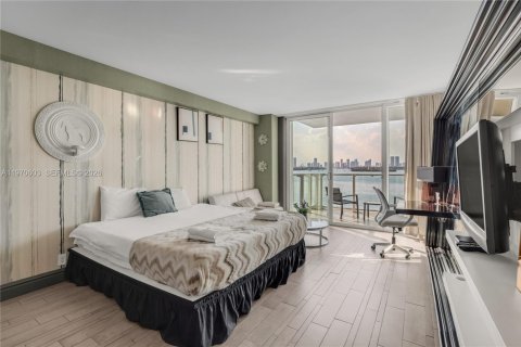 Condo in Miami Beach, Florida, 1 bedroom  № 2052338 - photo 10
