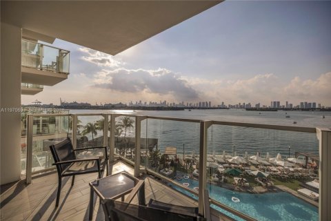 Condo in Miami Beach, Florida, 1 bedroom  № 2052338 - photo 30