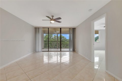 Condo in Plantation, Florida, 2 bedrooms  № 1951146 - photo 5