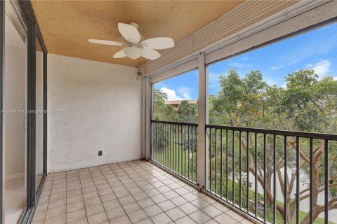 Condo in Plantation, Florida, 2 bedrooms  № 1951146 - photo 9