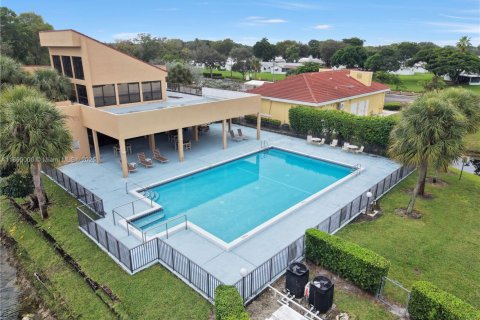 Condo in Plantation, Florida, 2 bedrooms  № 1951146 - photo 20