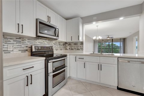 Condo in Plantation, Florida, 2 bedrooms  № 1951146 - photo 2