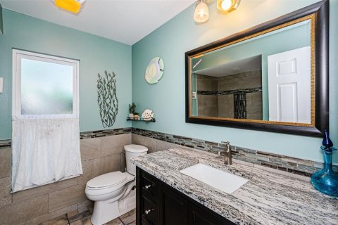House in Temple Terrace, Florida 4 bedrooms, 252.42 sq.m. № 1718748 - photo 28