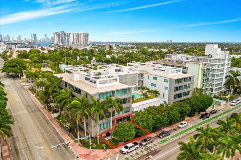 Copropriété à vendre à Miami Beach, Floride: 2 chambres, 94.2 m2 № 2024224 - photo 23