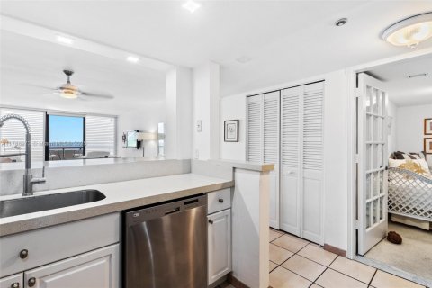 Condominio en venta en Miami Beach, Florida, 1 dormitorio, 79.99 m2 № 1707939 - foto 10
