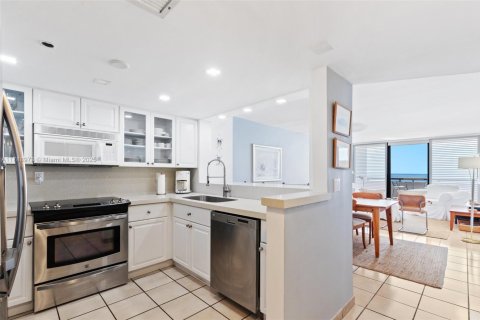 Condominio en venta en Miami Beach, Florida, 1 dormitorio, 79.99 m2 № 1707939 - foto 7