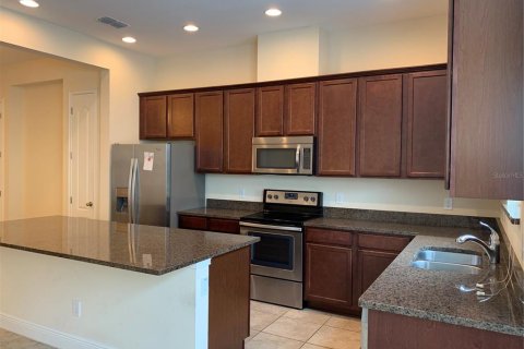 Adosado en alquiler en Lake Mary, Florida, 4 dormitorios, 187.11 m2 № 1908392 - foto 4