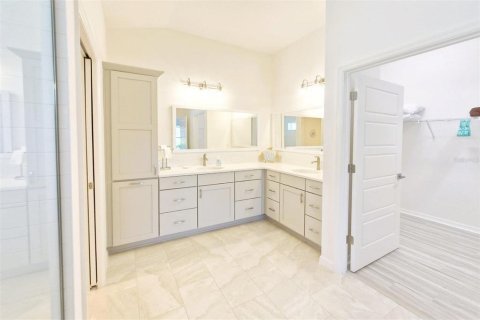 Casa en venta en The Villages, Florida, 3 dormitorios, 178.93 m2 № 2291043 - foto 24