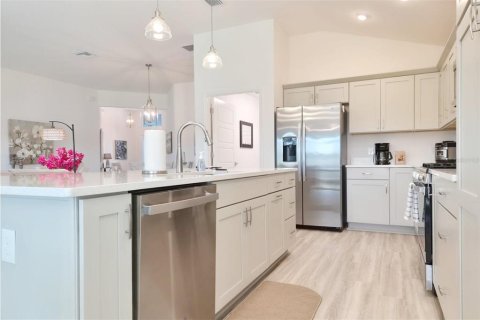 Casa en venta en The Villages, Florida, 3 dormitorios, 178.93 m2 № 2291043 - foto 19