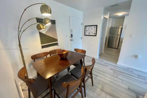 Copropriété à vendre à Miami, Floride: 2 chambres, 78.78 m2 № 1936634 - photo 5