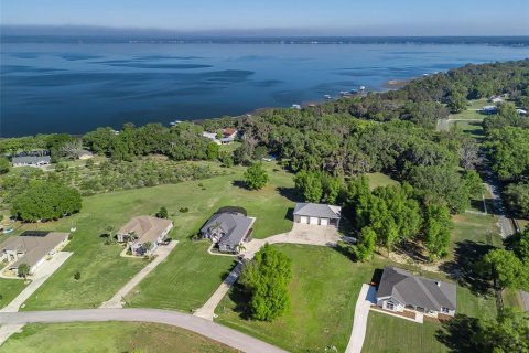 Villa ou maison à vendre à Weirsdale, Floride: 3 chambres, 236.99 m2 № 2225882 - photo 11