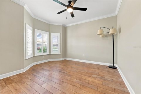 House in Gainesville, Florida 3 bedrooms, 161.09 sq.m. № 2425859 - photo 12