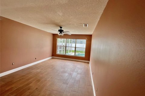 Casa en alquiler en Davenport, Florida, 4 dormitorios, 210.8 m2 № 1834826 - foto 8