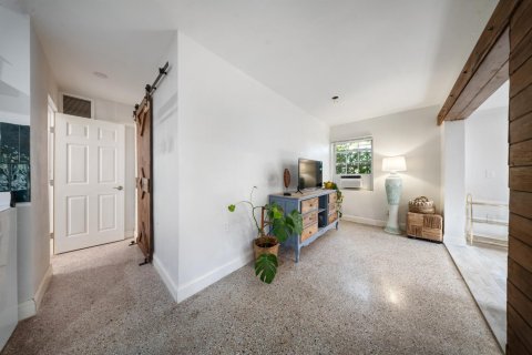 House in St. Lucie, Florida 2 bedrooms, 104.05 sq.m. № 2146078 - photo 11