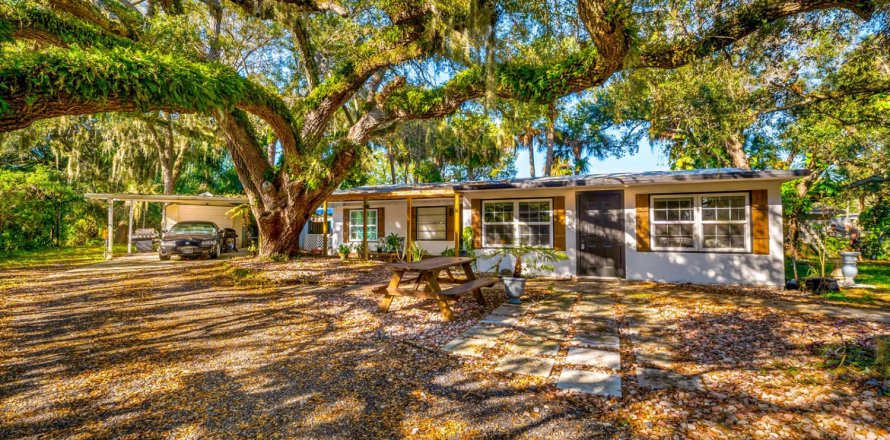 House in St. Lucie, Florida 2 bedrooms, 104.05 sq.m. № 2146078