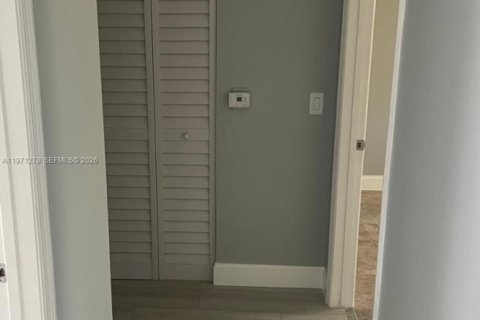 Condominio en alquiler en Pembroke Pines, Florida, 3 dormitorios, 115.85 m2 № 2032122 - foto 14