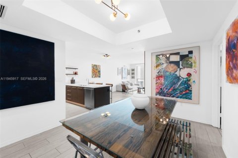 Condo in Miami, Florida, 1 bedroom  № 2002726 - photo 4