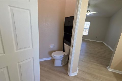 Villa ou maison à louer à Zephyrhills, Floride: 3 chambres, 150.32 m2 № 2430825 - photo 18