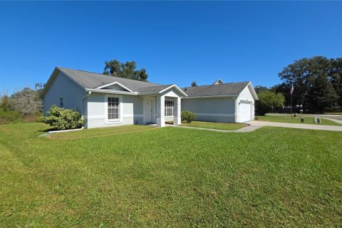 Villa ou maison à louer à Zephyrhills, Floride: 3 chambres, 150.32 m2 № 2430825 - photo 2