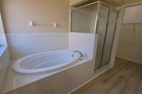 Villa ou maison à louer à Zephyrhills, Floride: 3 chambres, 150.32 m2 № 2430825 - photo 16