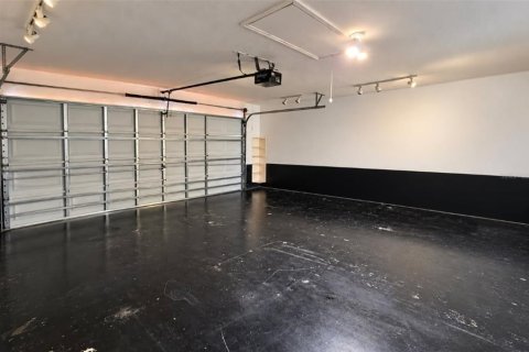Villa ou maison à louer à Zephyrhills, Floride: 3 chambres, 150.32 m2 № 2430825 - photo 25