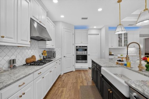 Casa en venta en Sarasota, Florida, 5 dormitorios, 326.92 m2 № 2381253 - foto 20
