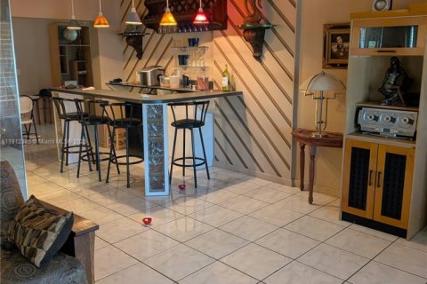 Villa ou maison à vendre à Tamarac, Floride: 2 chambres, 171.31 m2 № 1970830 - photo 7