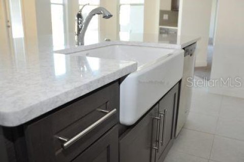 Casa en venta en Wesley Chapel, Florida, 3 dormitorios, 341.23 m2 № 1901574 - foto 11