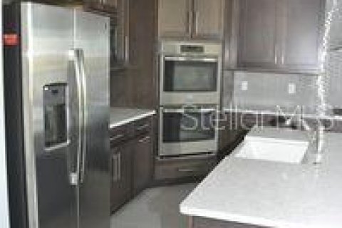 Casa en venta en Wesley Chapel, Florida, 3 dormitorios, 341.23 m2 № 1901574 - foto 10