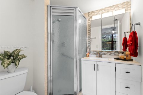 Copropriété à vendre à Pembroke Pines, Floride: 2 chambres, 79.15 m2 № 2048835 - photo 10