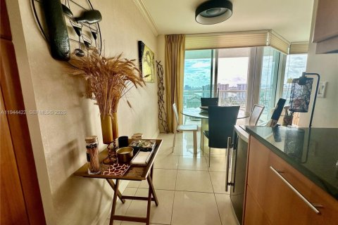 Снять в аренду кондоминиум в Санни-Айлс-Бич, Флорида 2 спальни, 165.92м2, № 2002396 - фото 23