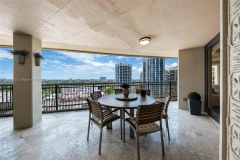 Condominio en venta en Miami, Florida, 3 dormitorios, 223.24 m2 № 2013250 - foto 23