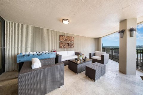 Condominio en venta en Miami, Florida, 3 dormitorios, 223.24 m2 № 2013250 - foto 21