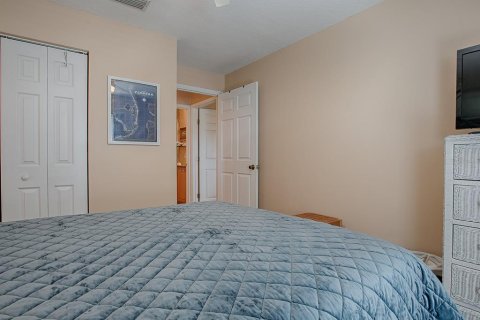 Condo in New Smyrna Beach, Florida, 2 bedrooms  № 1540325 - photo 19