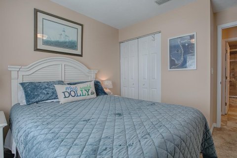Condo in New Smyrna Beach, Florida, 2 bedrooms  № 1540325 - photo 18