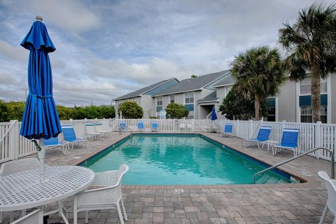 Condo in New Smyrna Beach, Florida, 2 bedrooms  № 1540325 - photo 28