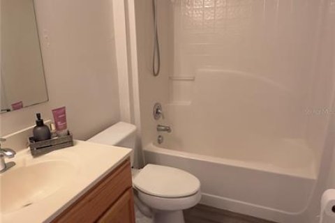 House in Kissimmee, Florida 3 bedrooms, 140.47 sq.m. № 1914033 - photo 15