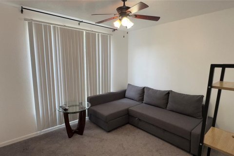 House in Kissimmee, Florida 3 bedrooms, 140.47 sq.m. № 1914033 - photo 12