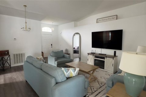 House in Kissimmee, Florida 3 bedrooms, 140.47 sq.m. № 1914033 - photo 9