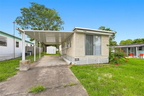 Apartment in Port Richey, Florida 2 bedrooms, 66.89 sq.m. № 2198460