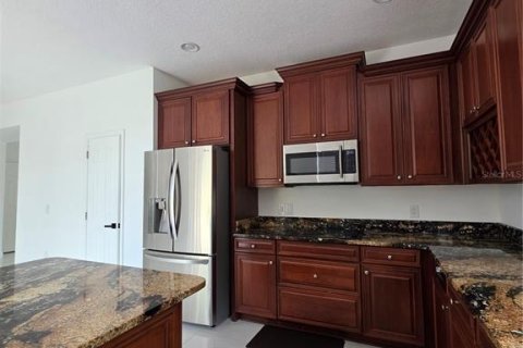 Villa ou maison à louer à Orlando, Floride: 5 chambres, 315.12 m2 № 2305210 - photo 10