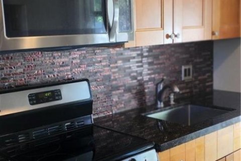 Apartamento en alquiler en Fort Lauderdale, Florida, 1 dormitorio, 74.32 m2 № 2389634 - foto 2